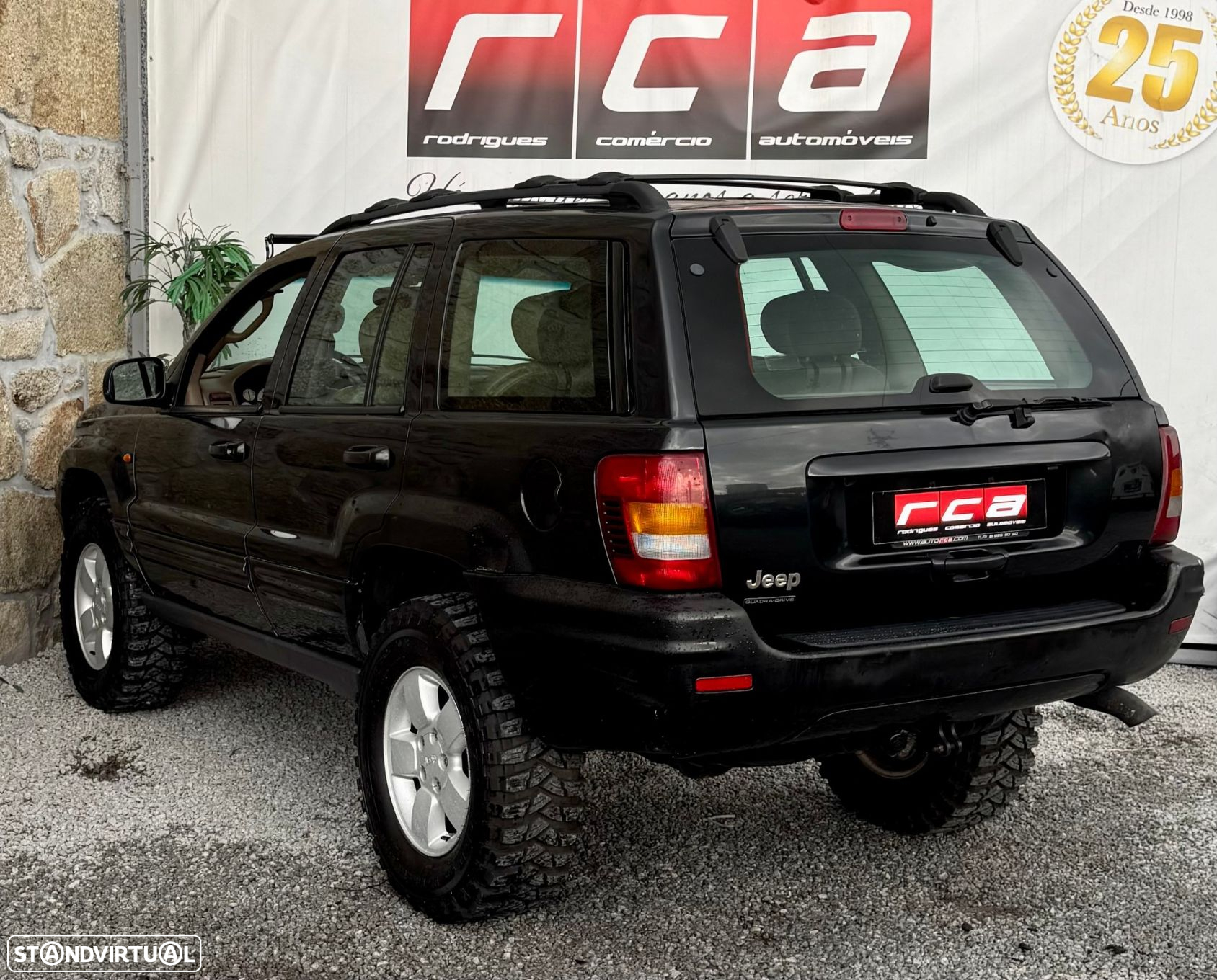 Jeep Grand Cherokee - 8