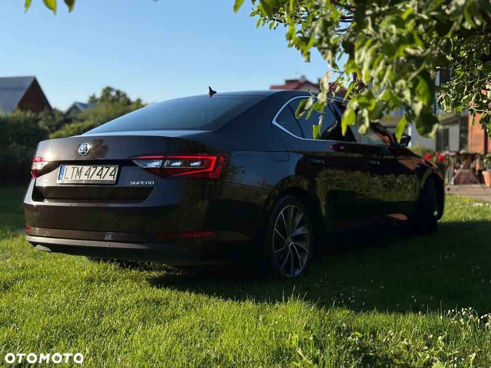 Skoda Superb 2.0 TDI L&K DSG - 6