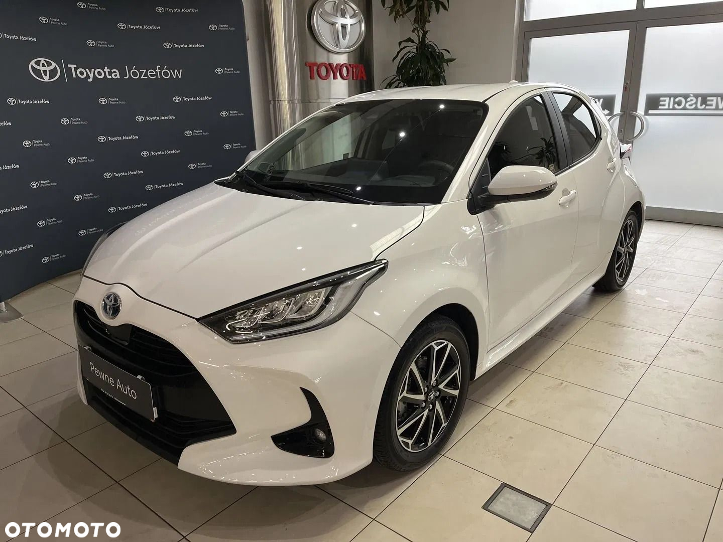 Toyota Yaris - 10