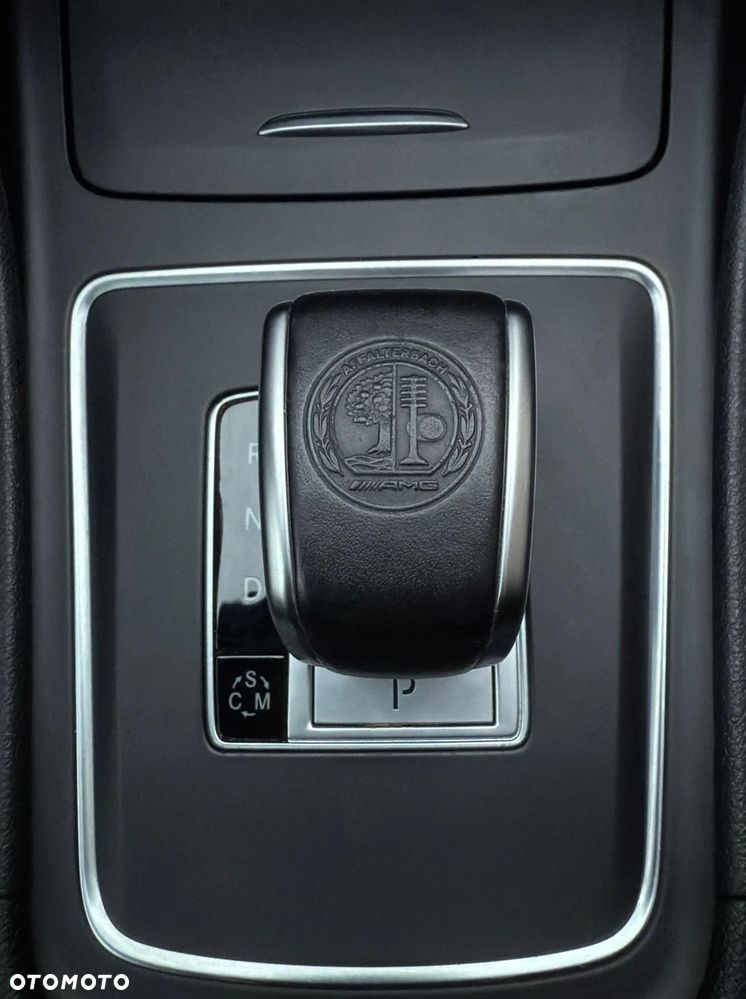 Mercedes-Benz Klasa A 45 AMG 4-Matic - 39