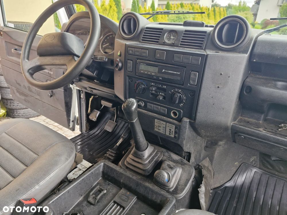 Land Rover Defender 2.2 TD4 E - 16