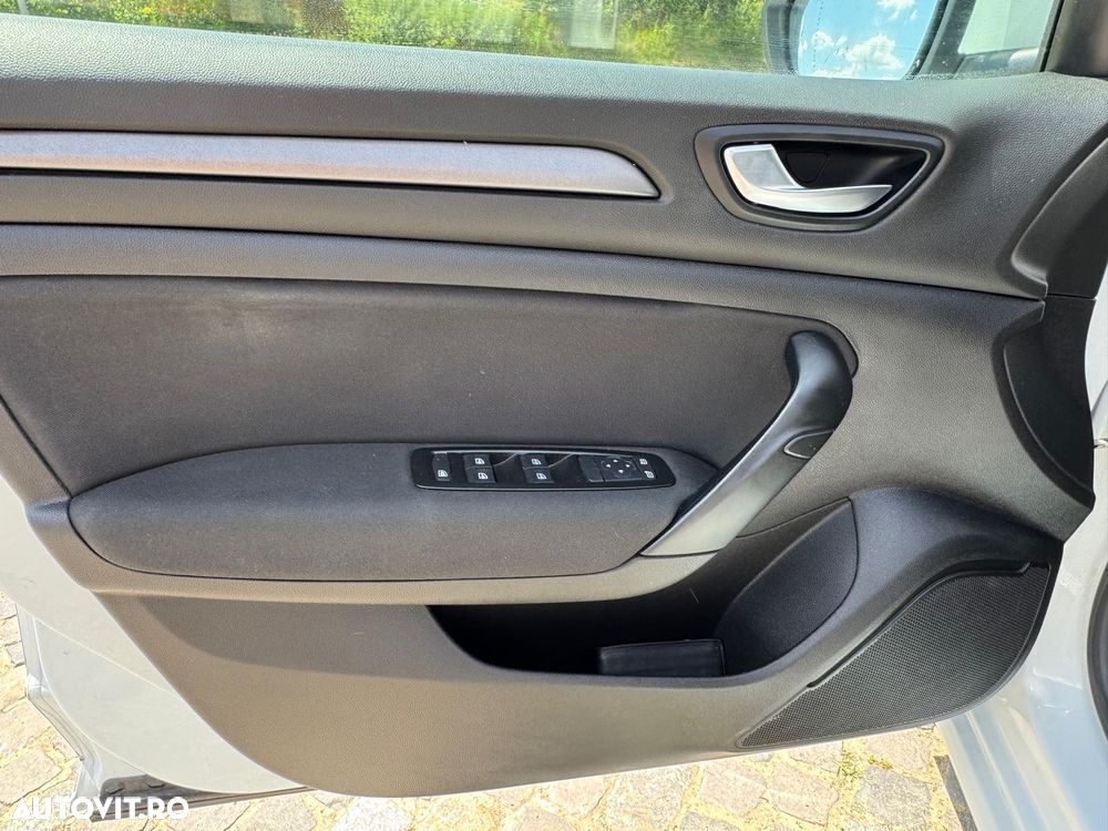 Renault Megane TCe 140 GPF Zen - 18