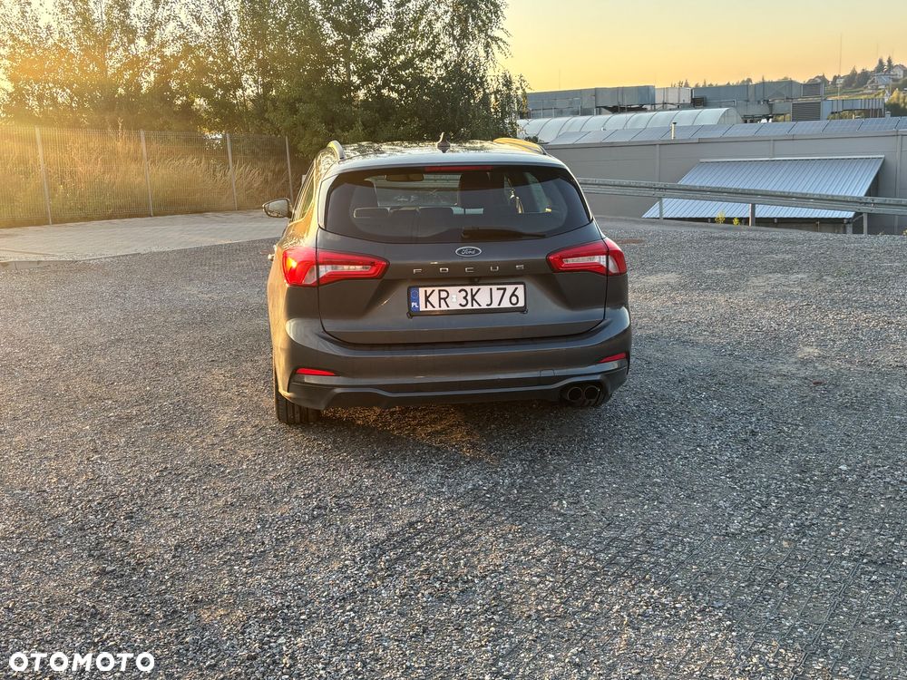 Ford Focus 1.5 EcoBoost ST-Line - 5