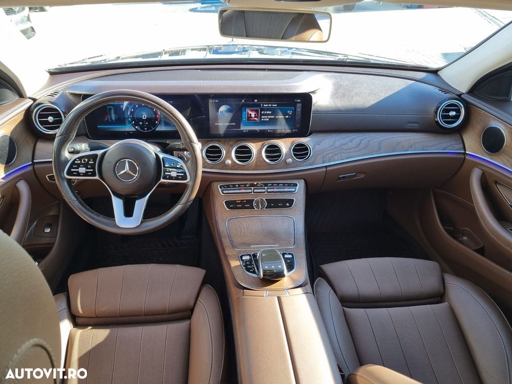 Mercedes-Benz E 200 4MATIC Aut. - 6