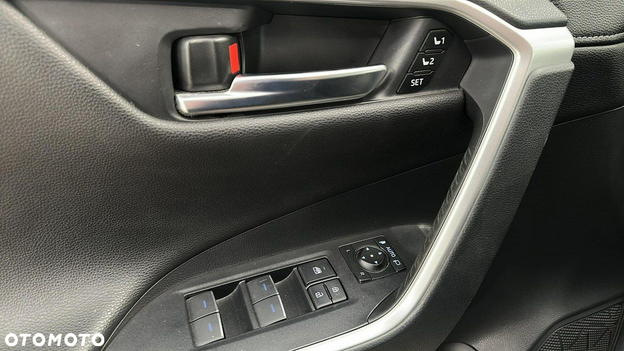 Toyota RAV4 - 14