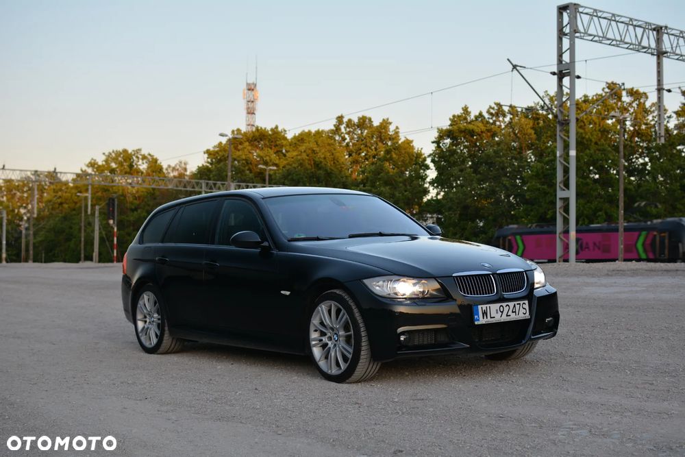 BMW Seria 3 330xi - 2