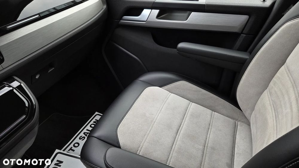 Volkswagen Multivan - 11