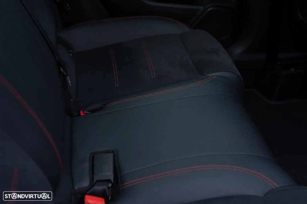 Mercedes-Benz GLA 250 e AMG Line - 44