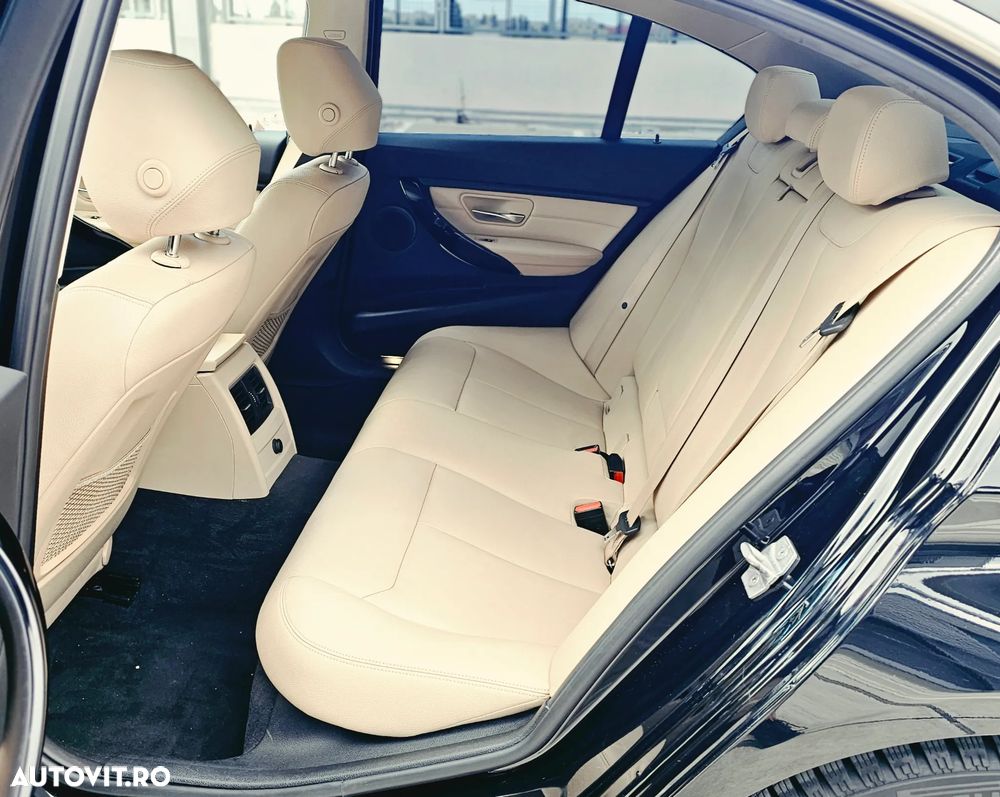 BMW Seria 3 330e iPerformance Luxury Line - 13