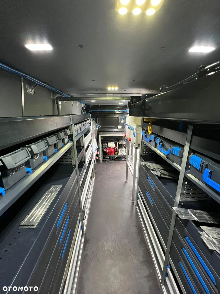 Volkswagen CRAFTER MAXI EXTRA LONG L5H2 POGOTOWIE TECHNICZNE SERWISOWY NARZĘDZIOWY NARZĘDZIÓWKA SERWIS MOBILNY MOBILCAR - 17