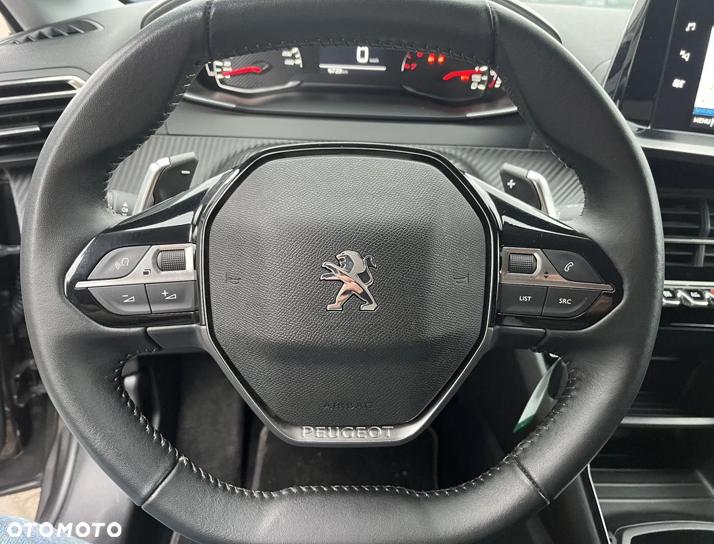 Peugeot 208 PureTech 100 EAT8 Allure - 29
