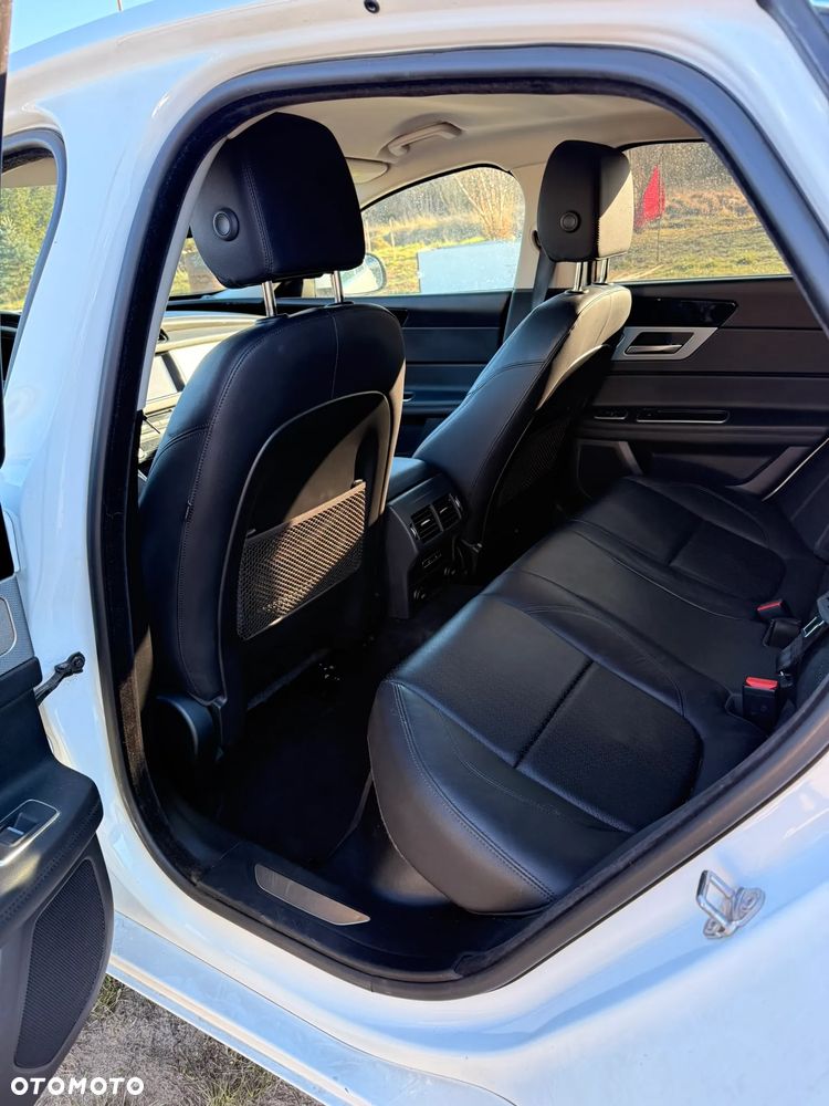 Jaguar XF 2.0 i4D Prestige - 14