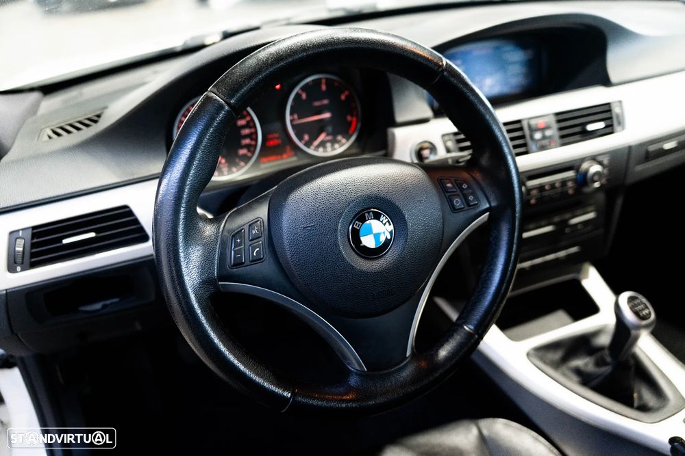 BMW 320 d Navigation - 14