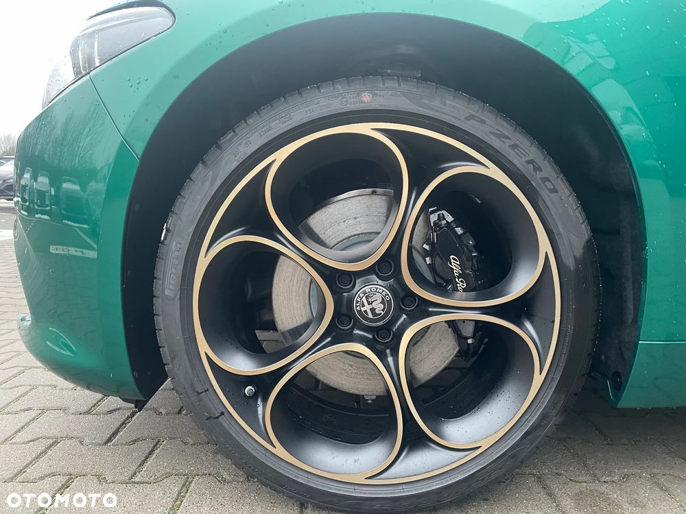 Alfa Romeo Giulia 2.0 Turbo Intensa Q4 - 6