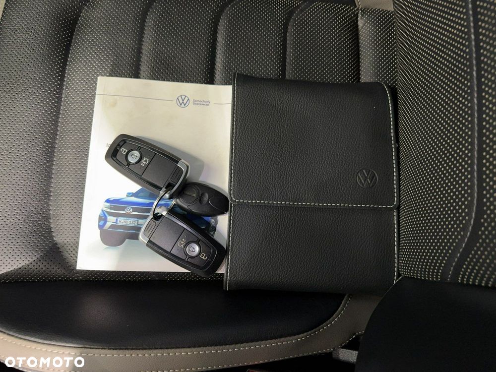 Volkswagen Amarok - 33