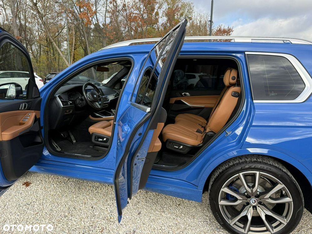 BMW X7 M50i sport - 12