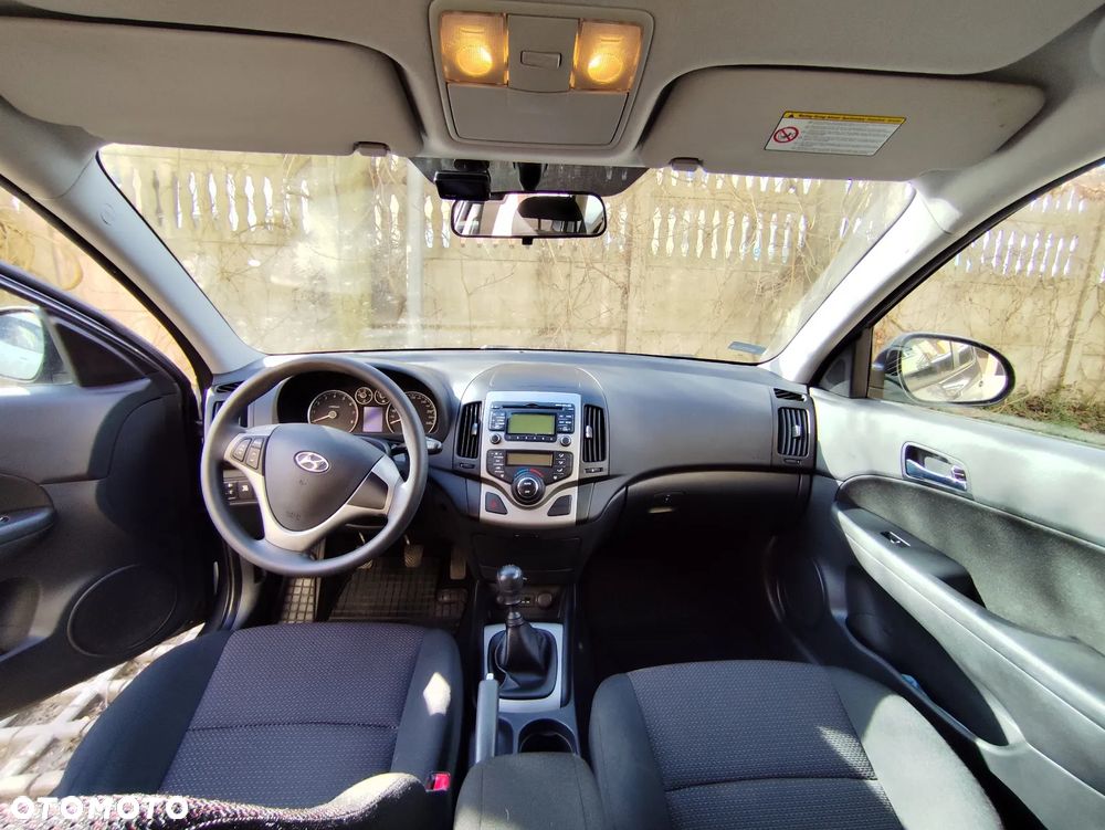 Hyundai i30 1.4 Comfort - 11