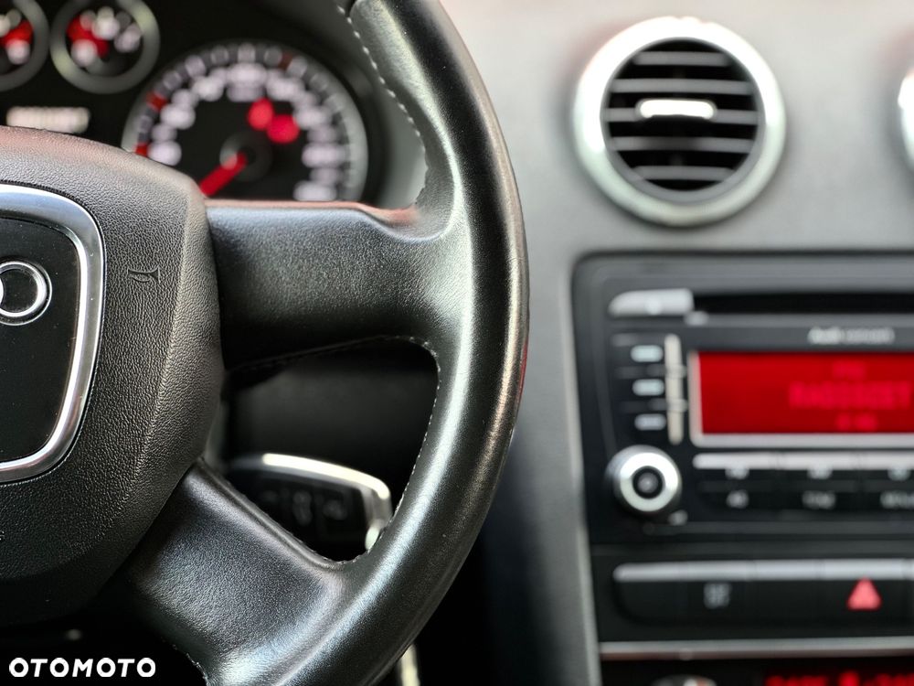 Audi A3 Sportback 2.0 TDI Ambiente - 15