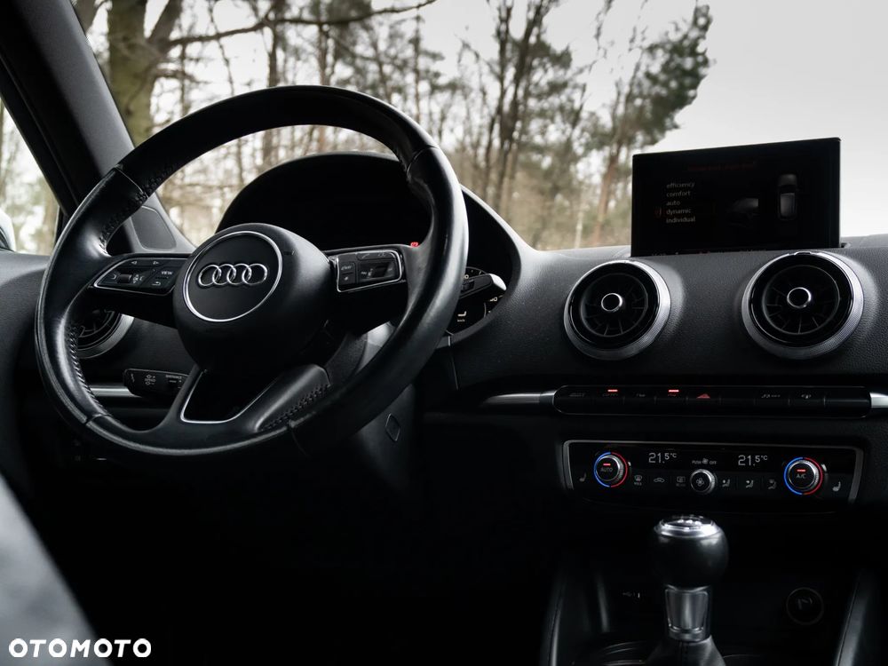 Audi A3 Sportback 2.0 TDI S line Sportpaket - 39