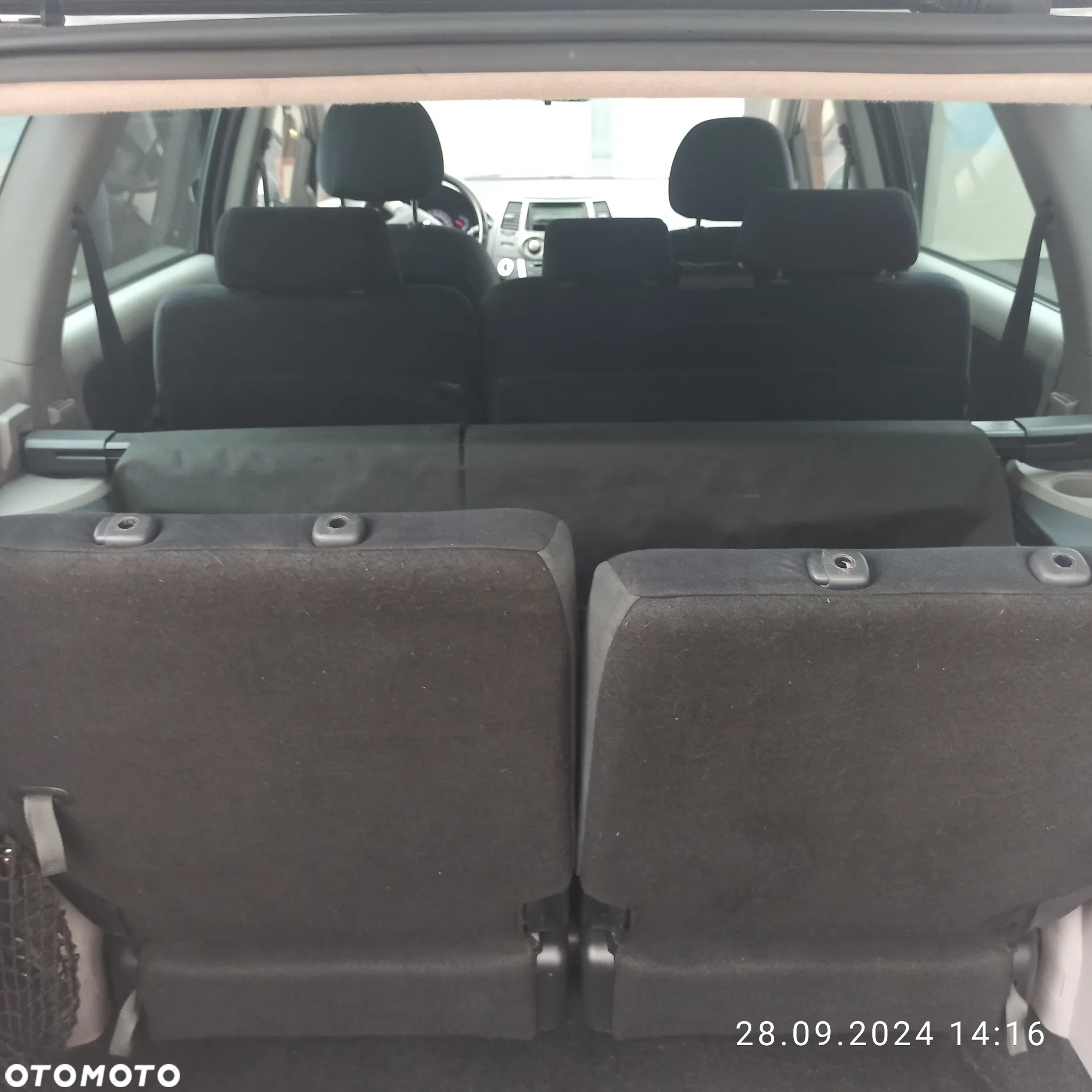 Mitsubishi Grandis 2.0 DI-D 7-Sitzer 30 Jahre - 11