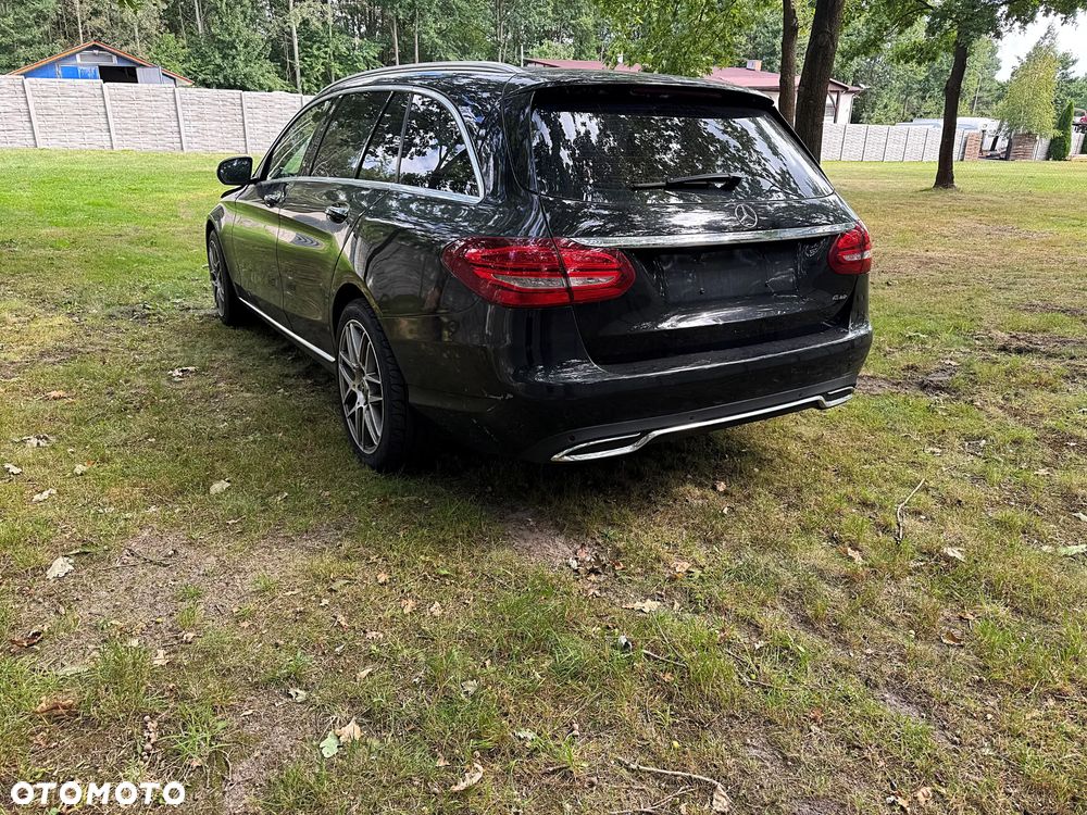 Mercedes-Benz Klasa C 220 d 4Matic 9G-TRONIC Avantgarde - 4