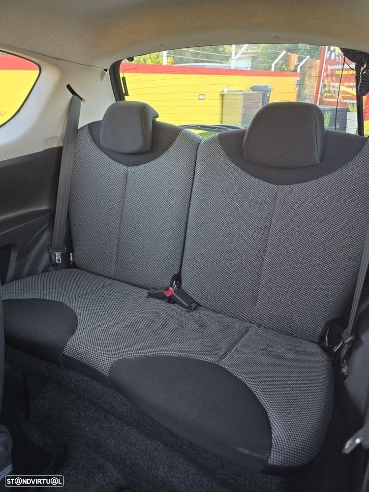 Toyota Aygo Cool - 13
