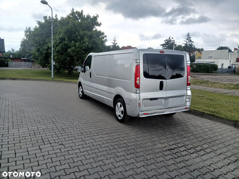 Opel vivaro - 4