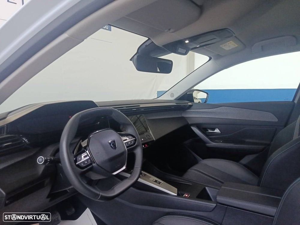Peugeot 408 1.2 Hybrid Allure e-DCS6 - 8