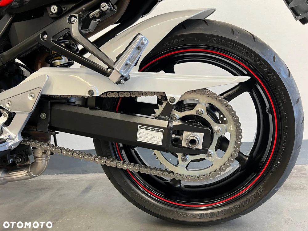 Yamaha FZ6 - 9