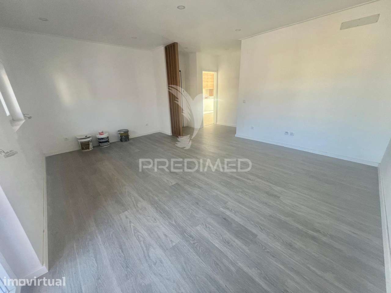 Apartamento T3 Totalmente Remodelado com Varanda | Alto do Seixalinho - Grande imagem: 4/12