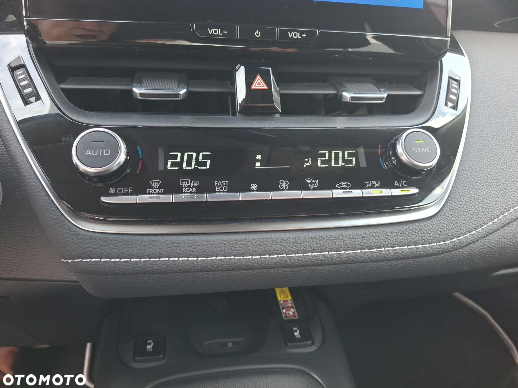 Toyota Corolla - 22