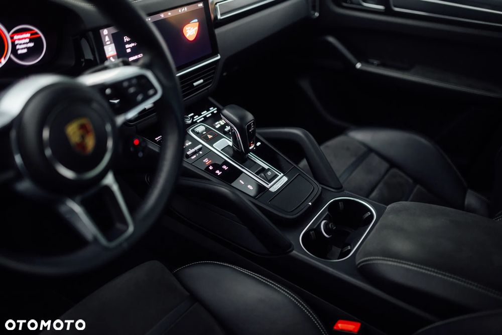 Porsche Cayenne GTS - 29