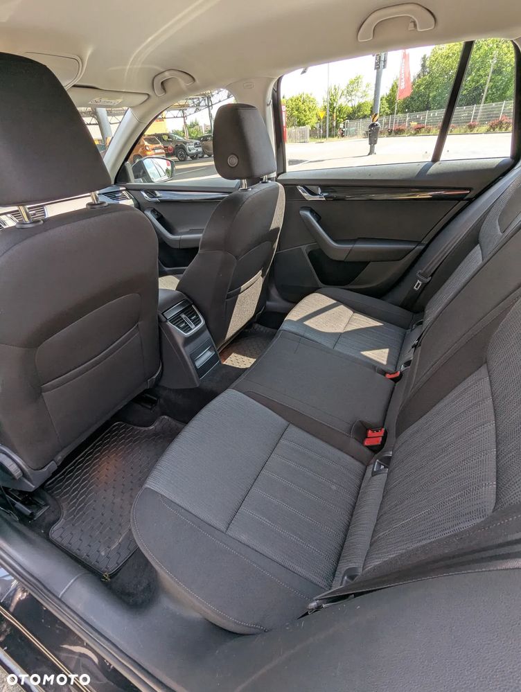 Skoda Octavia 2.0 TDI Ambition DSG - 11