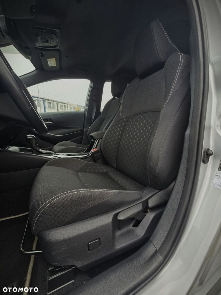 Toyota Corolla 1.8 Hybrid Comfort - 16