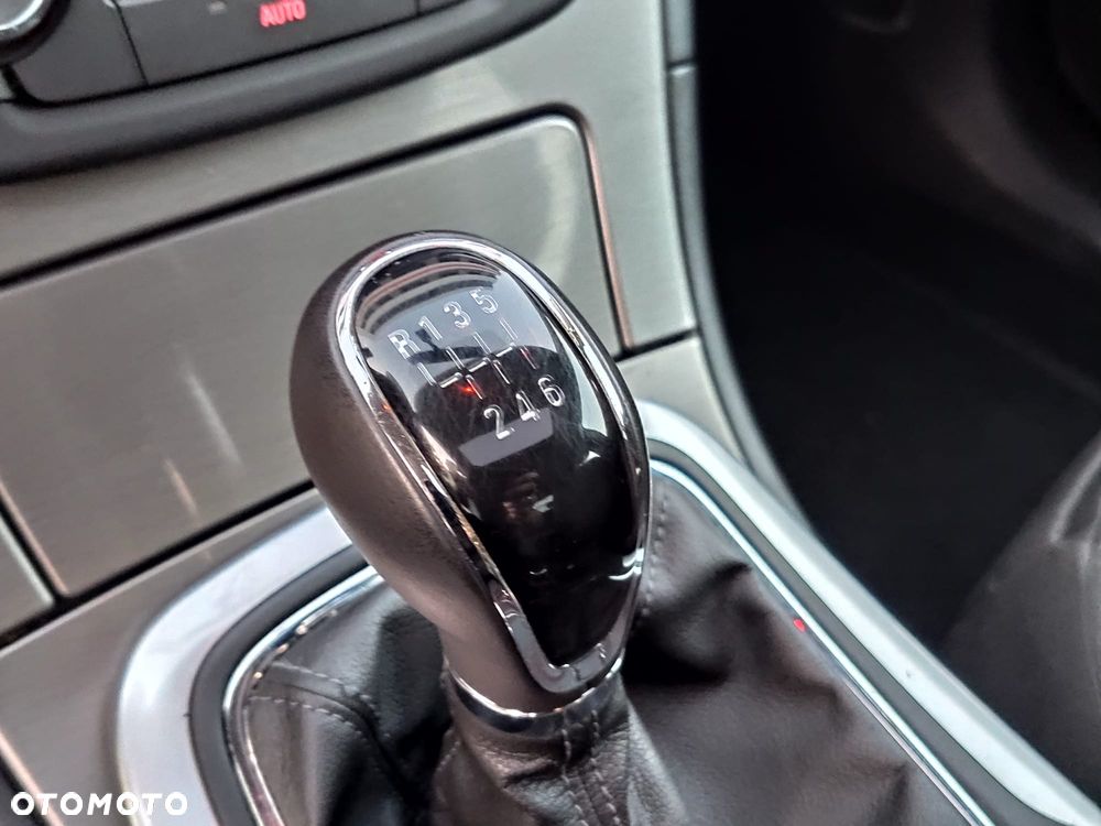 Opel Insignia 1.8 Cosmo - 25