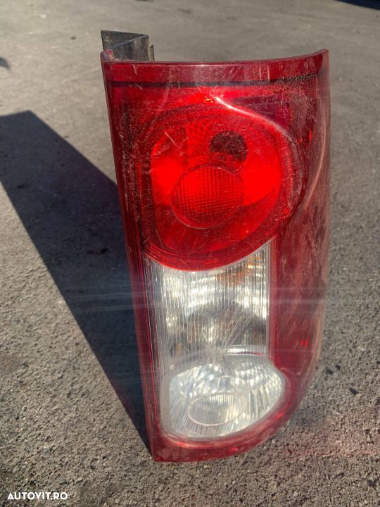 Vand Stop dreapta Dacia Logan MCV, cod 8200864610, volan pe stanga - 1