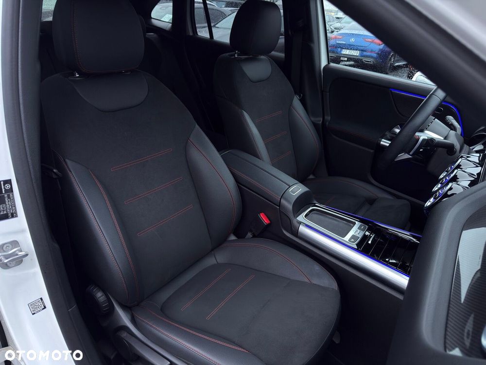 Mercedes-Benz GLA 200 AMG Line - 23