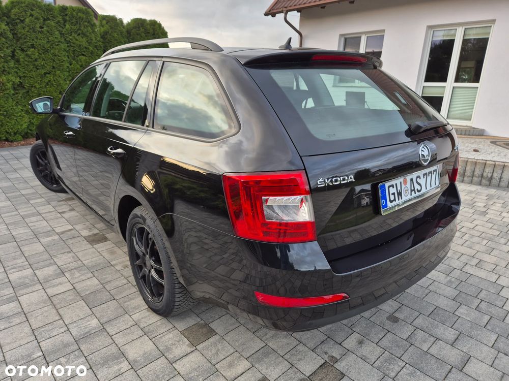 Skoda Octavia 2.0 TDI Edition DSG - 3