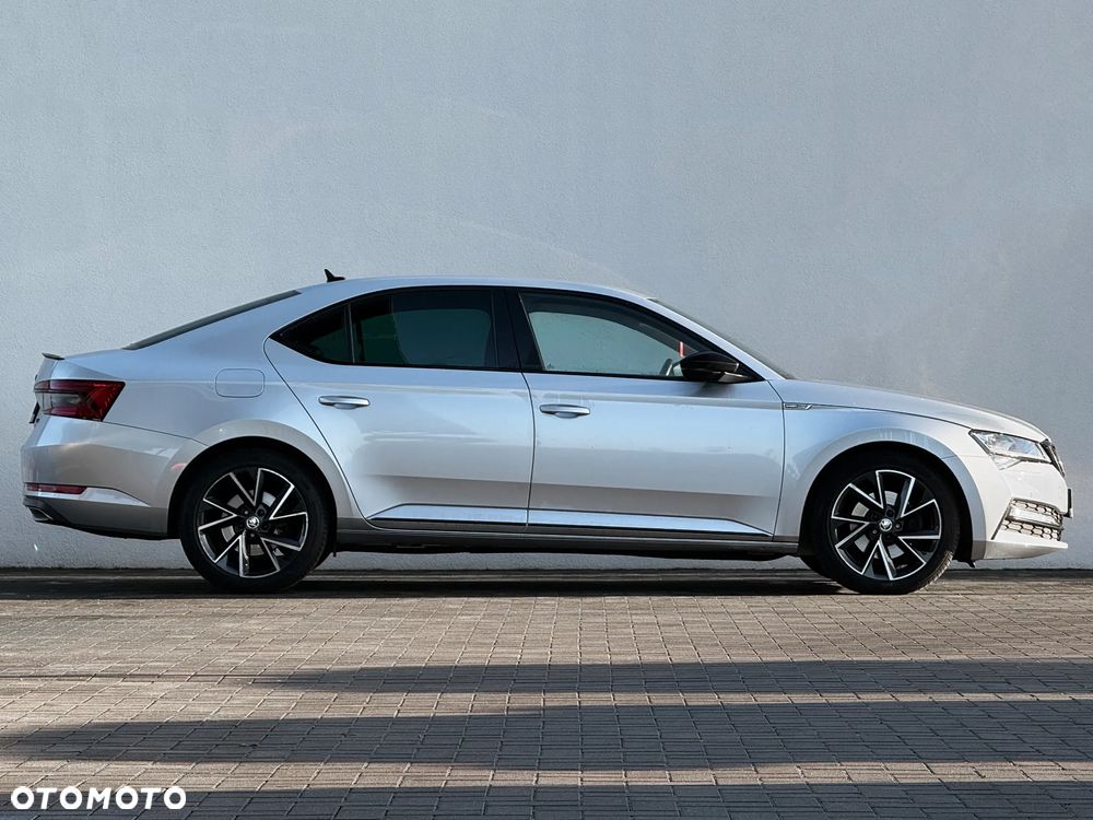 Skoda Superb 2.0 TDI SCR 4x4 Sportline DSG - 3