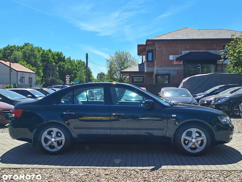 Hyundai Sonata - 6