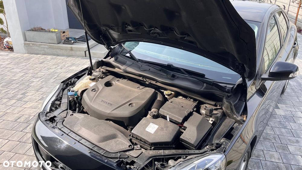 Volvo V40 D2 - 9