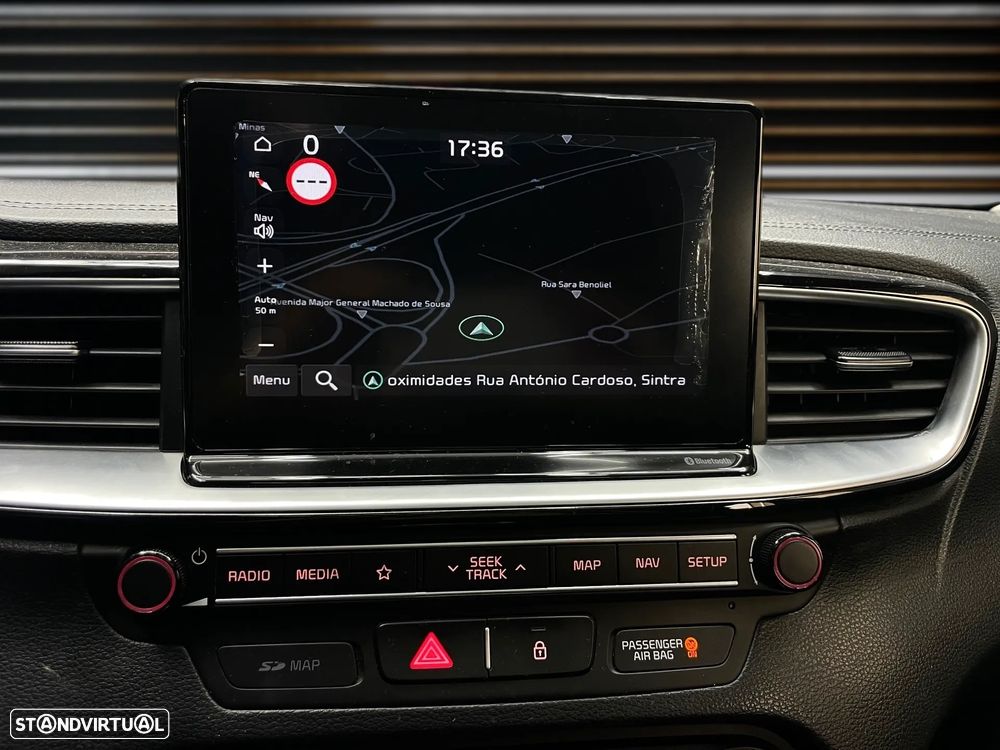 Kia Ceed SW 1.6 CRDi TX+SRF 7DCT - 16