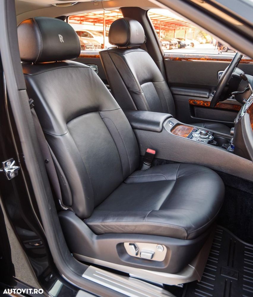 Rolls-Royce Ghost - 16