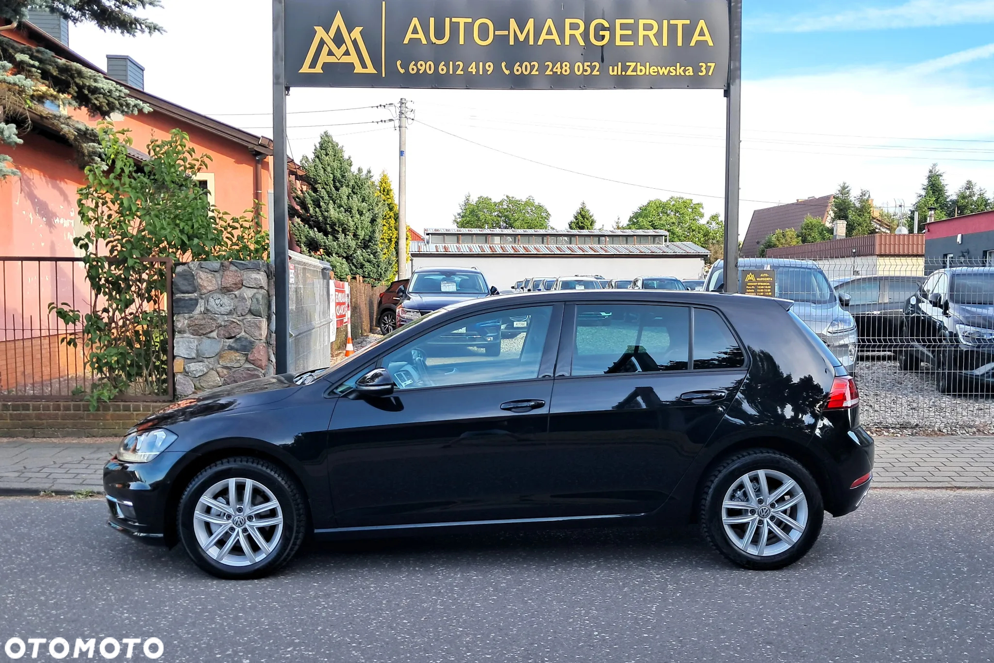 Volkswagen Golf 1.6 TDI SCR DSG Comfortline - 3