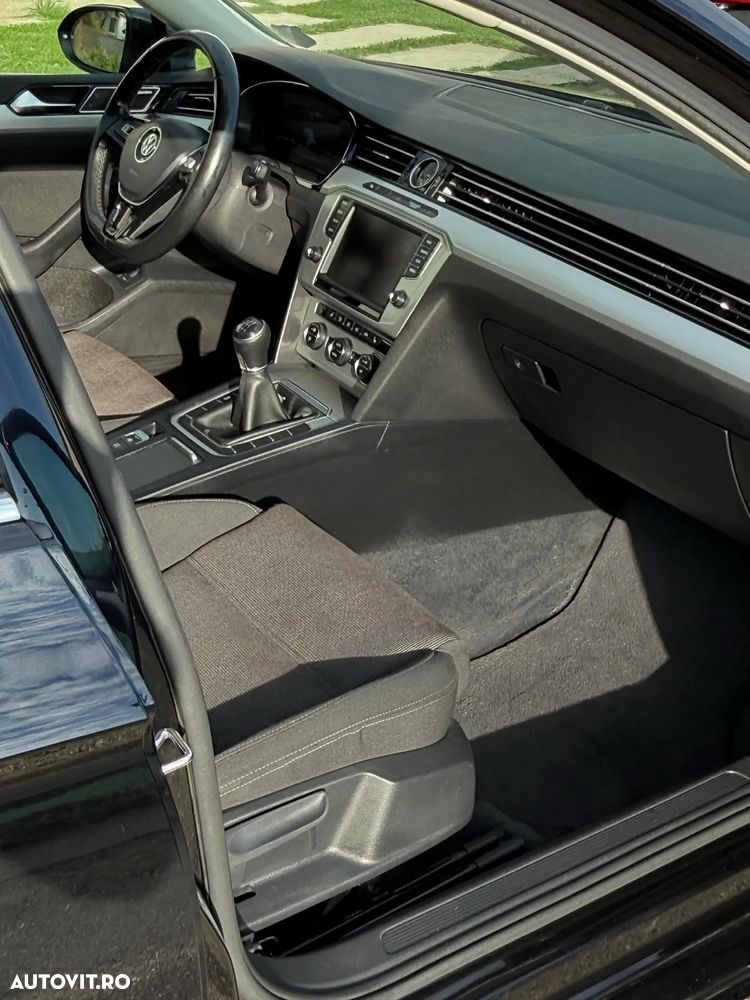 Volkswagen Passat Variant 2.0 TDI Comfortline - 11