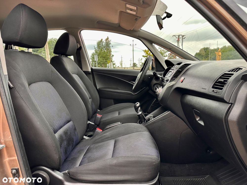 Hyundai ix20 1.4 Premium - 10