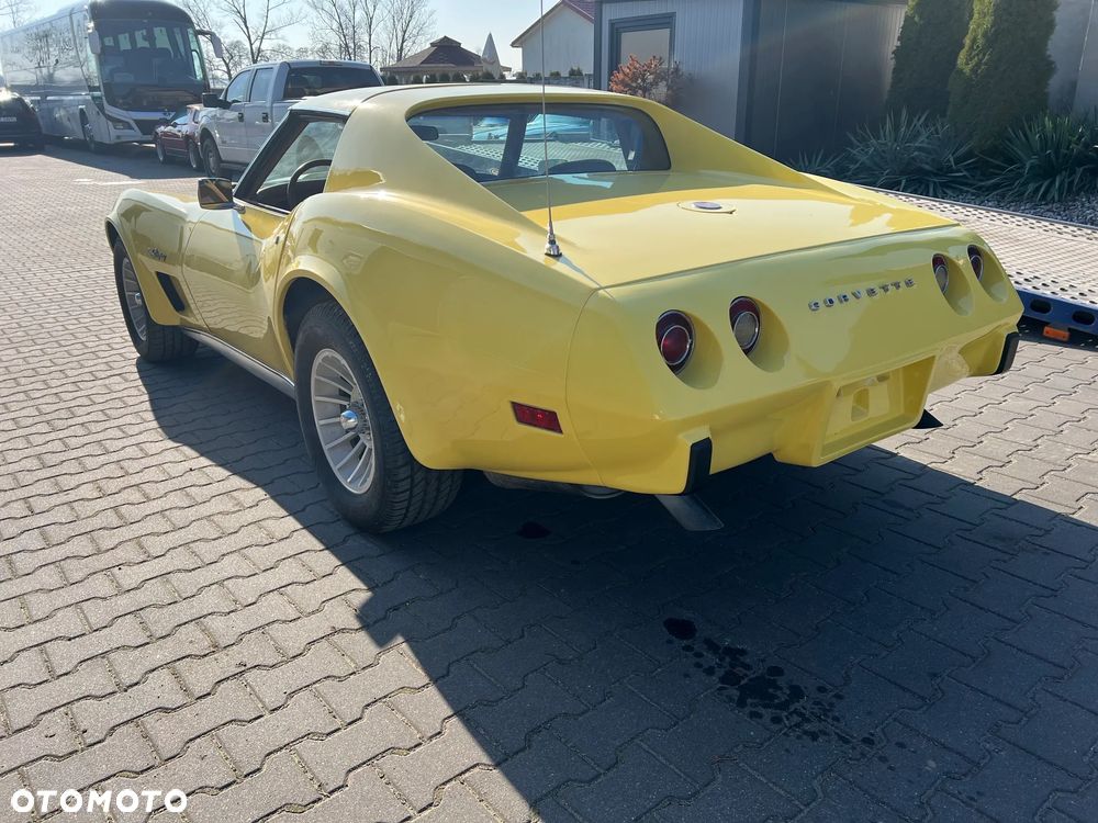 Chevrolet Corvette - 3