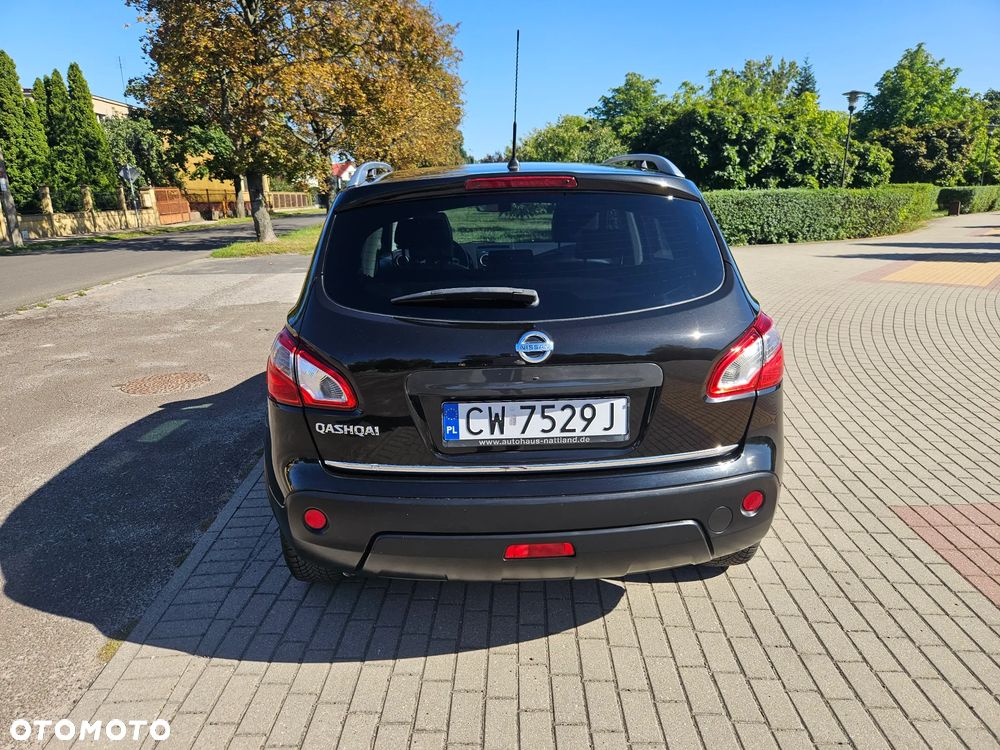 Nissan Qashqai 2.0 4x4 visia - 25