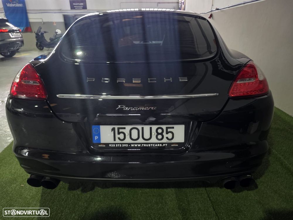 Porsche Panamera Platinum Edition - 8