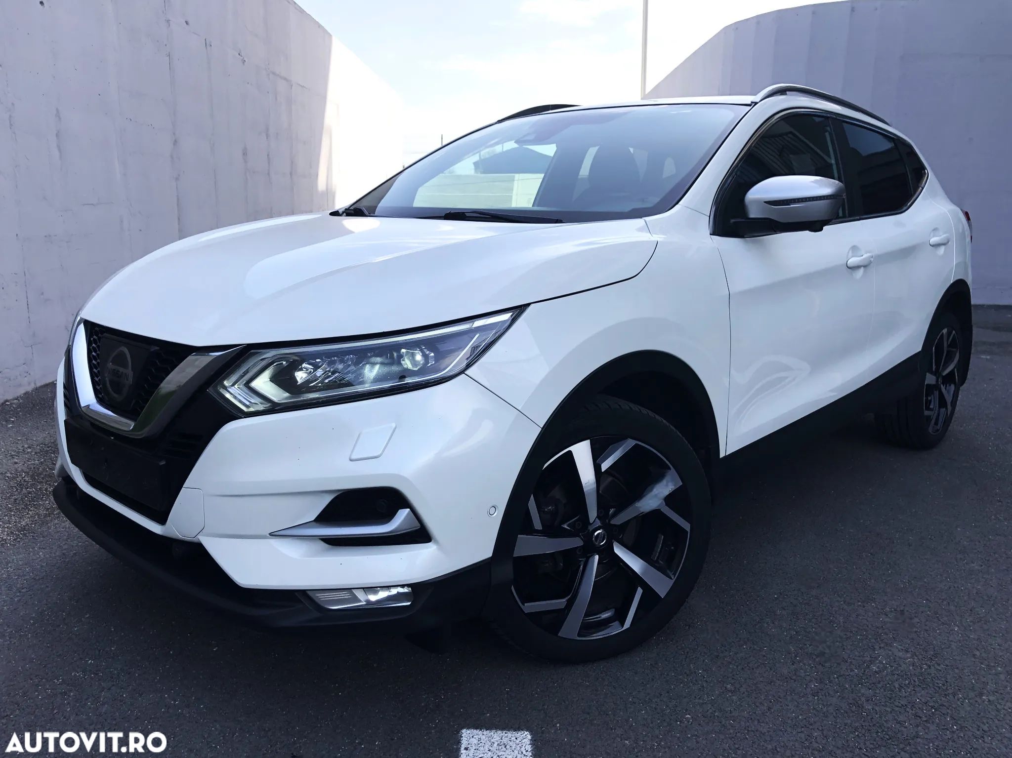 Nissan Qashqai 1.5 DCI TEKNA+ - 1
